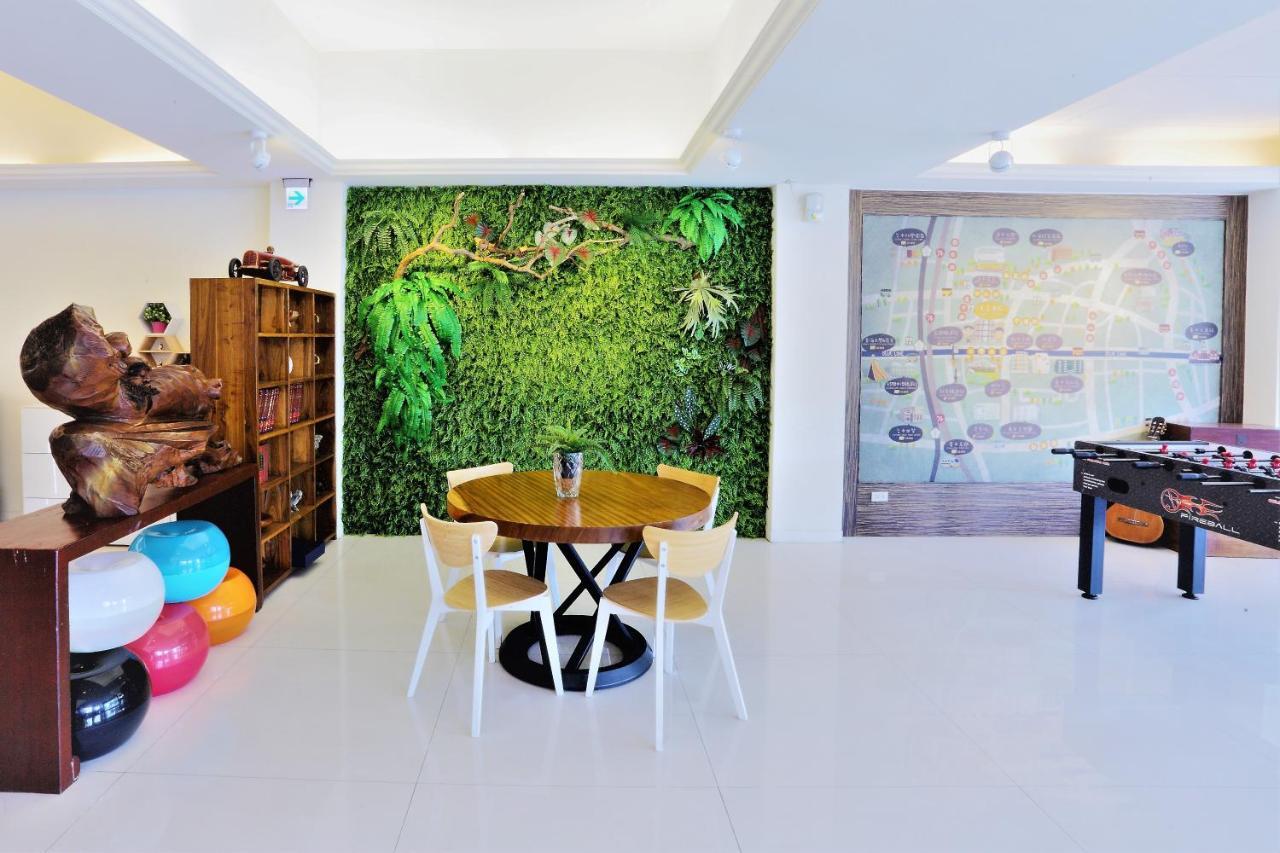 Huang Shin Business Hotel-Chung Kang Taichung Bagian luar foto